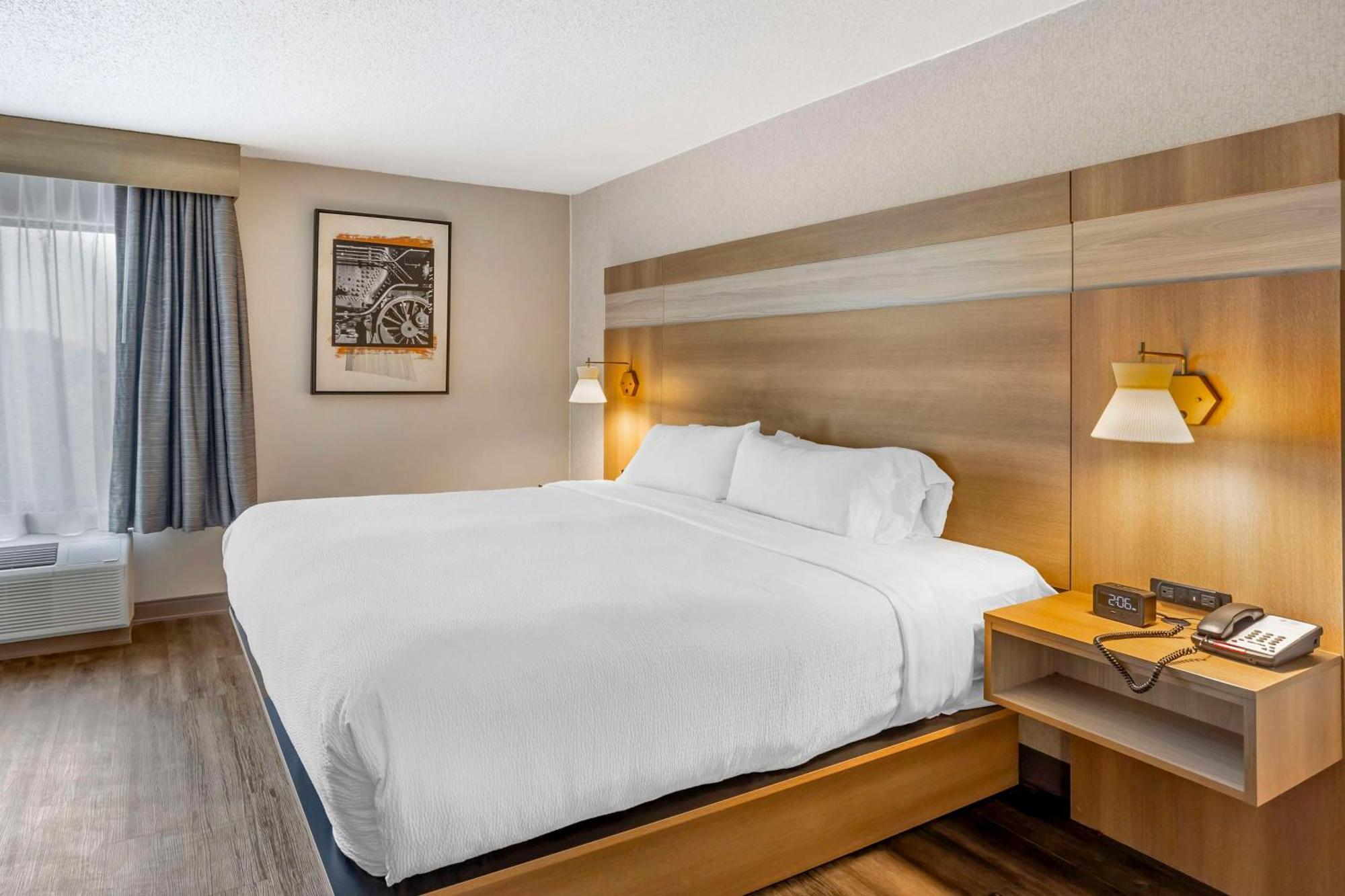 Best Western Plus Heritage Rail Inn & Suites York Exterior photo